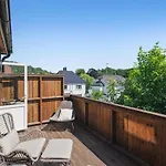 Spacious With Short Distance To Center Leilighet Kristiansand